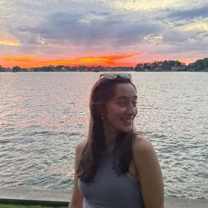 Meet your Posher, Andrea